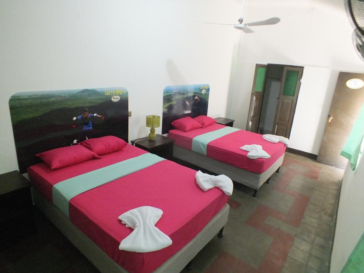 León Volcano Hostel المظهر الخارجي الصورة
