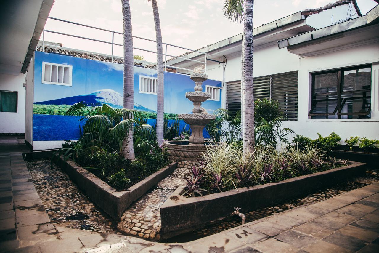 León Volcano Hostel المظهر الخارجي الصورة
